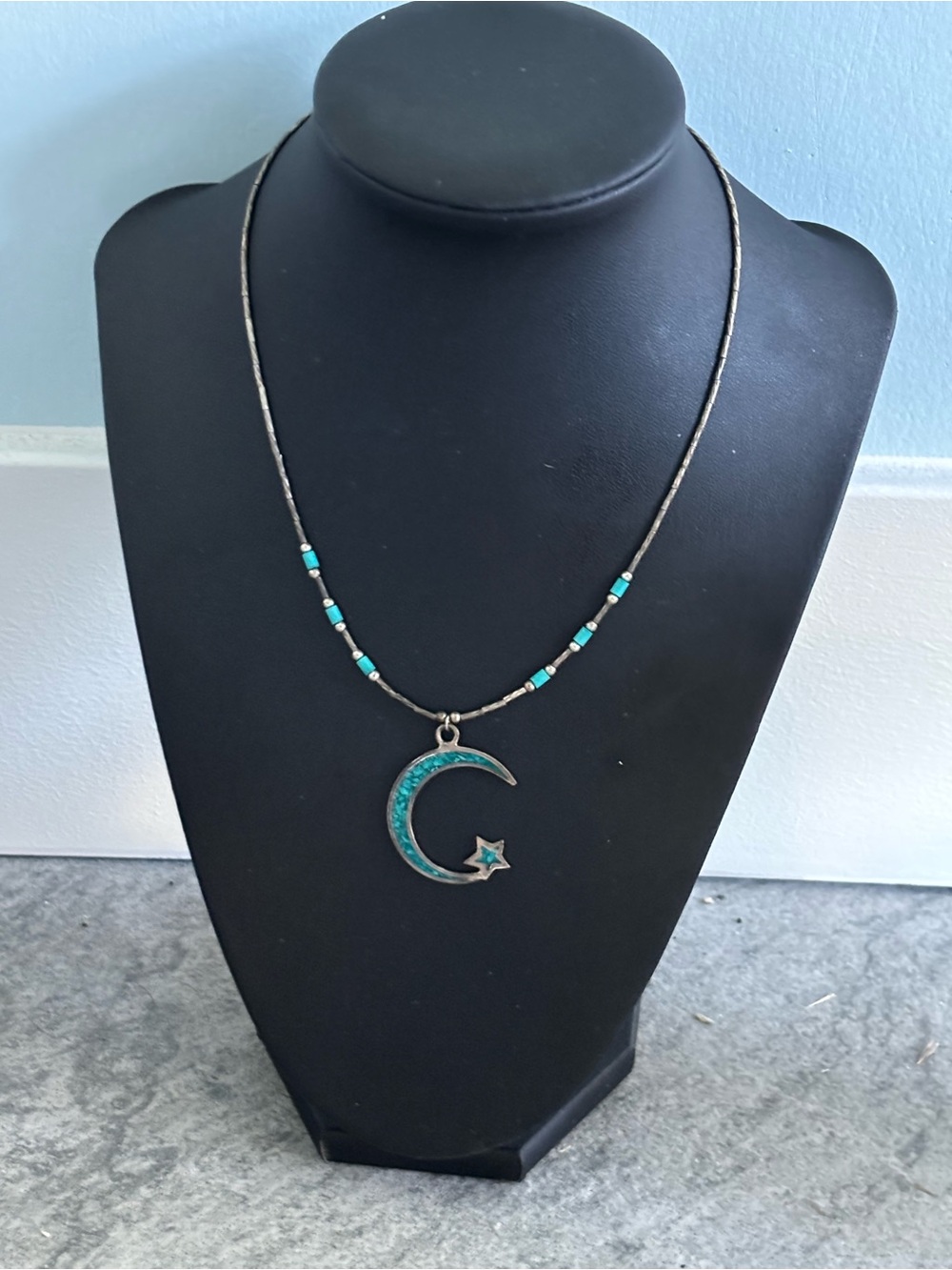 Vintage 1970s .925 Sterling Turquoise Moon Star Pendant Necklace Women Jewelry